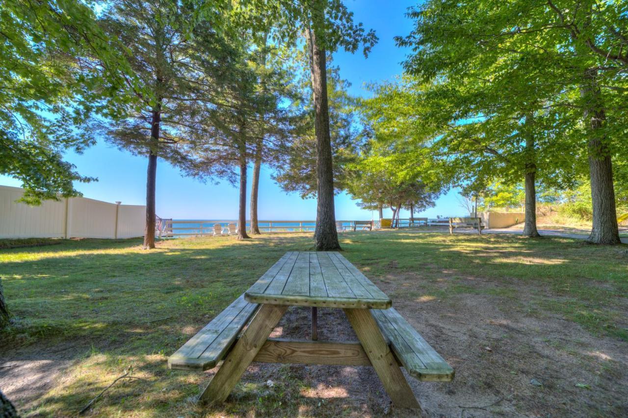 Scenic Drive Resort Muskegon Luaran gambar